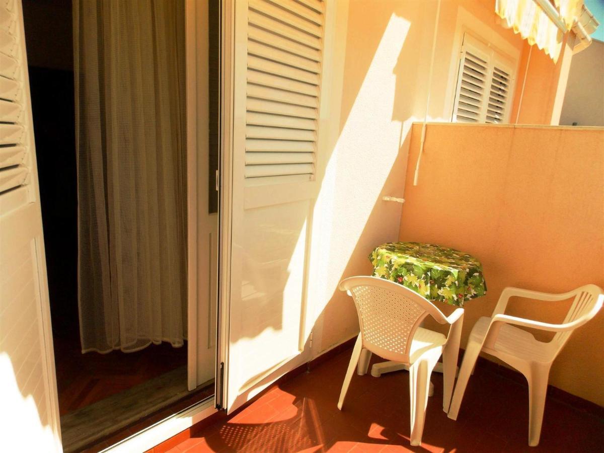 Guesthouse Jenny (Adults Only) Novalja Zimmer foto